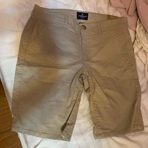 ON HOLD: NWT American Eagle Bermuda Khakis